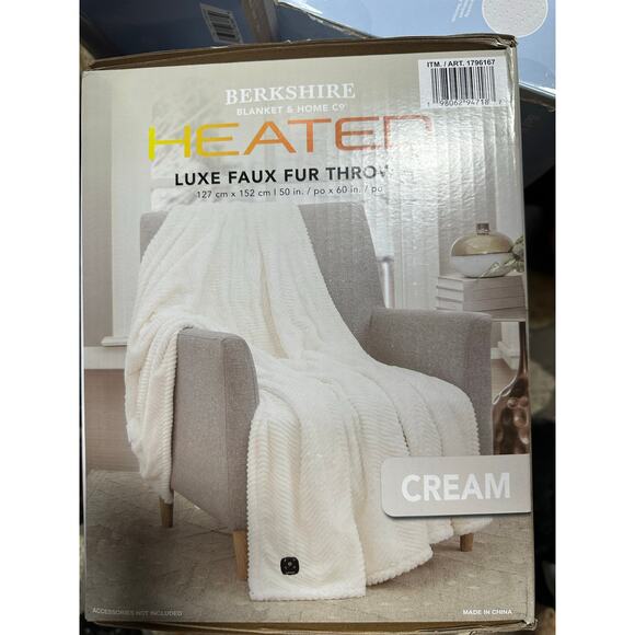 Berkshire Heater Fur Throw - Picture 2 of 3